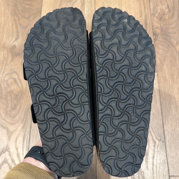 Birkenstock Women’s Arizona Birko-floor Black Sandals 2 Straps Size 38 US 7-7.5 - Picture 9 of 10